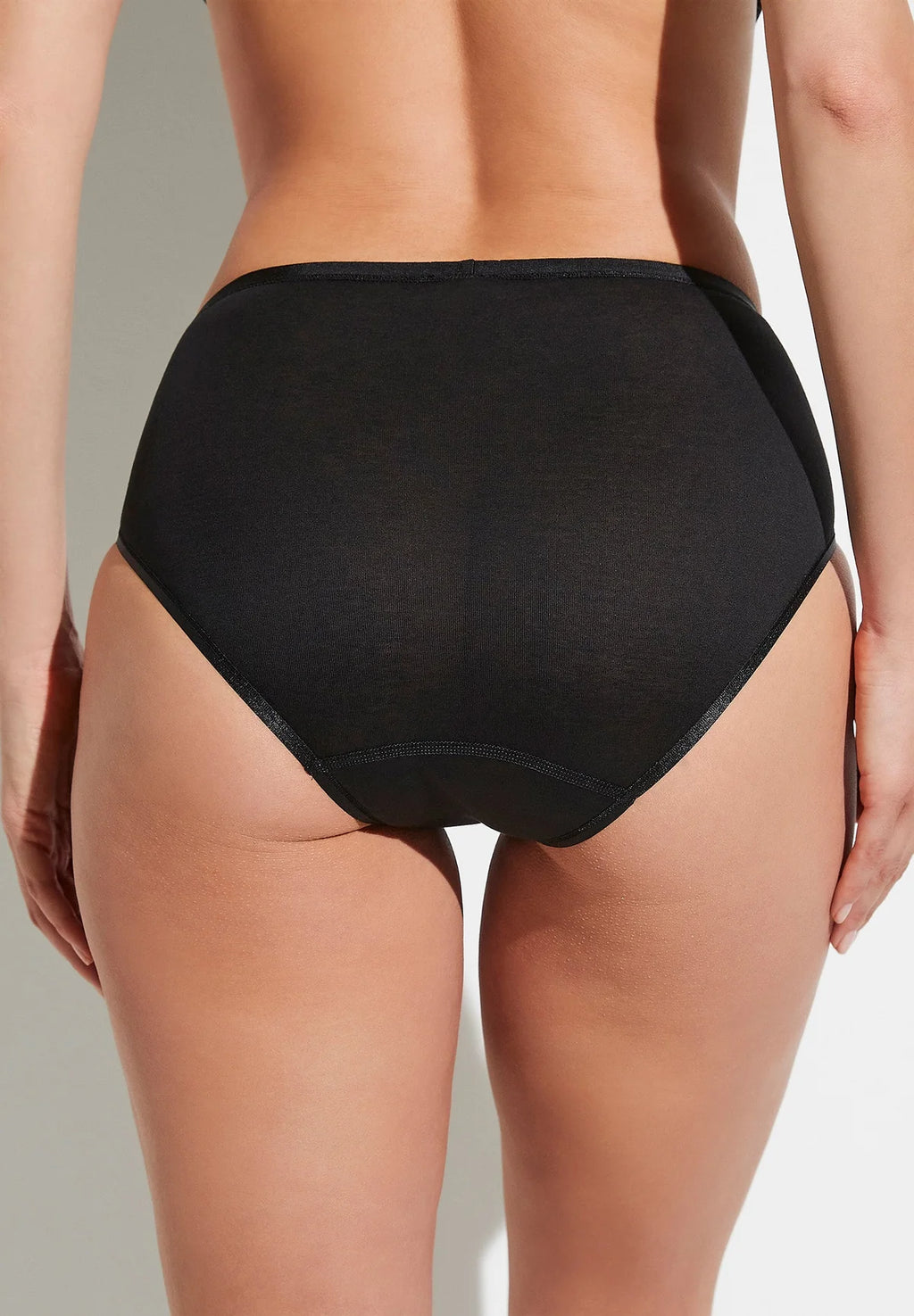 Maxi Brief - Black